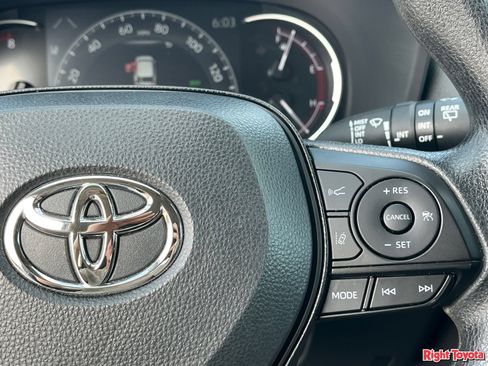 Certified 2025 Toyota RAV4 XLE FWD image 24