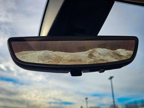 Certified 2023 GMC Acadia Denali w/ Denali Ultimate Package image 35