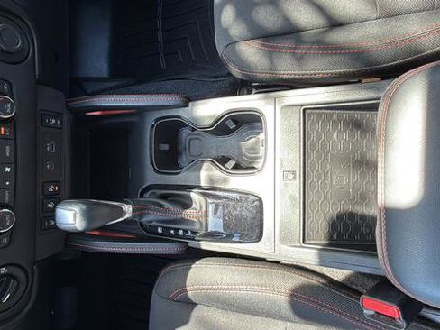 Used 2023 Nissan Frontier PRO-4X w/ Pro Convenience Package AWD/4WD image 8