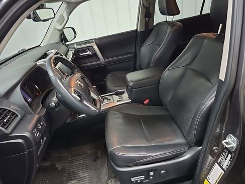 Used 2021 Toyota 4Runner Limited image 30