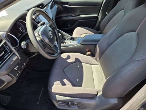 Used 2020 Toyota Camry LE w/ Carpet Mat Package FWD image 7