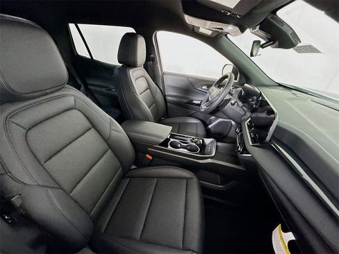New 2026 Chevrolet Equinox LT w/ Convenience Package II image 21
