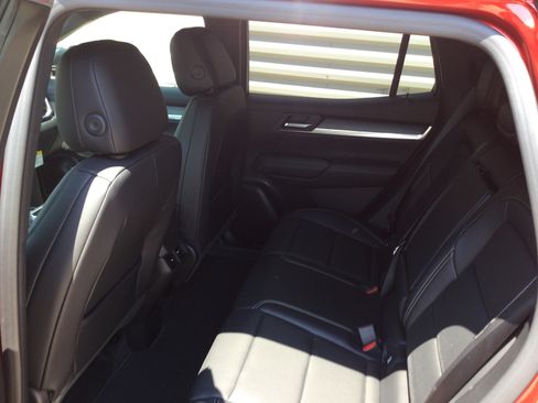New 2027 GMC Terrain Elevation w/ Elevation Premium Package AWD/4WD image 6