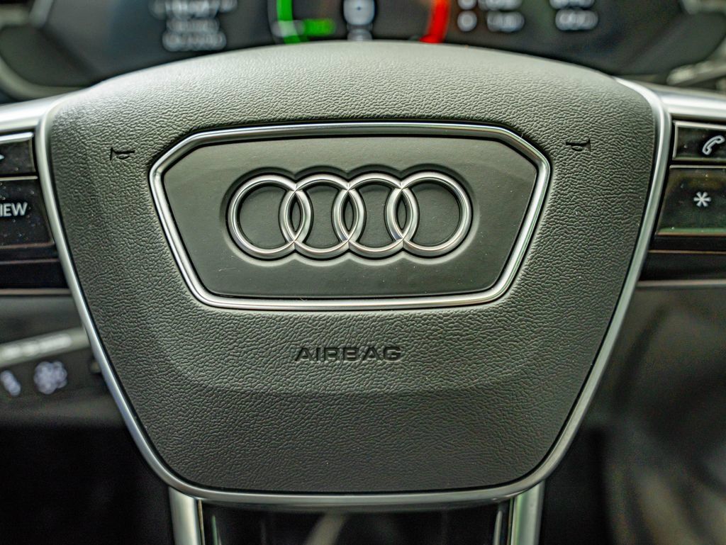 Certified 2024 Audi Q8 e-tron Prestige w/ Prestige Package AWD/4WD image 24