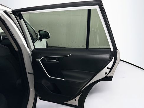 Used 2024 Toyota RAV4 XLE image 29