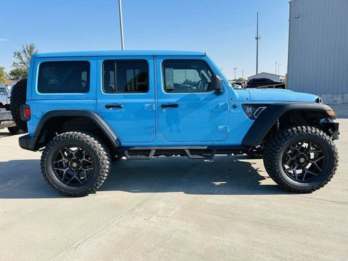 New 2025 Jeep Wrangler Unlimited Sport AWD/4WD image 39