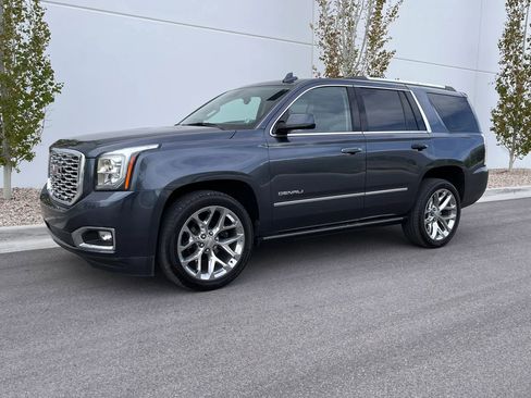 Used 2020 GMC Yukon Denali w/ Denali Ultimate Package AWD/4WD image 11