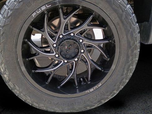 Used 2020 Chevrolet Silverado 2500 High Country w/ Z71 Off-Road Package AWD/4WD image 24