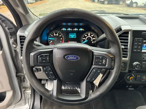 Used 2015 Ford F150 XLT AWD/4WD image 16