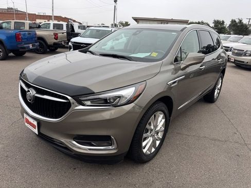 Used 2020 Buick Enclave Premium w/ Surround and Sites Package image 7