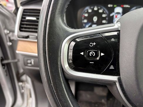 Used 2017 Volvo XC90 T6 Inscription w/ Vision Package image 18