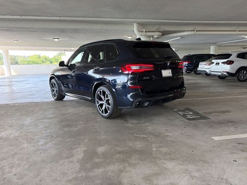 Used 2021 BMW X5 sDrive40i w/ M Sport Package image 3