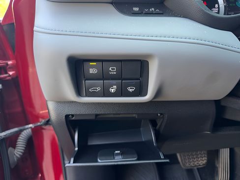 Used 2020 Toyota Highlander Limited AWD/4WD image 14