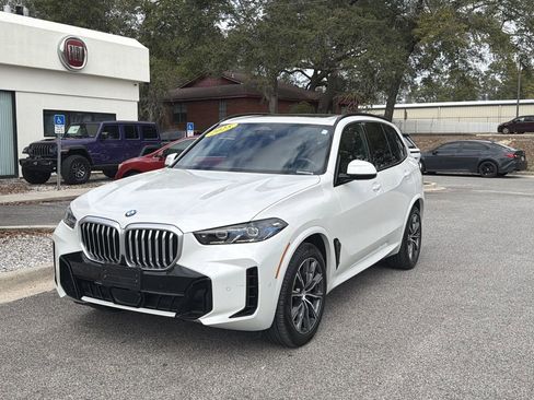 Used 2025 BMW X5 xDrive40i image 9