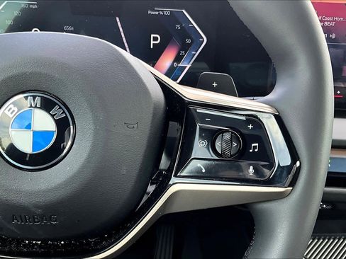 Certified 2025 BMW X3 xDrive30 AWD/4WD image 17