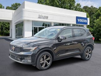 Used 2026 Volvo XC40 B5 Core video 1