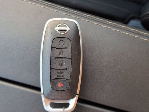 Certified 2025 Nissan Rogue Platinum FWD image 25