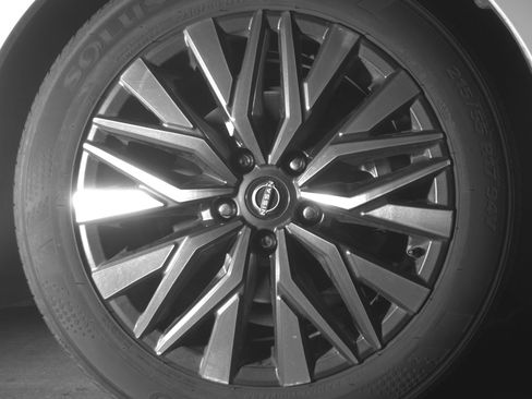 Used 2025 Nissan Altima 2.5 SV image 13