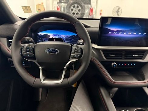 New 2026 Ford Explorer ST-Line image 17