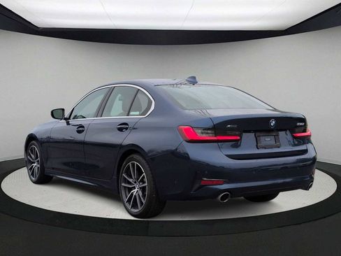 Certified 2021 BMW 330i xDrive Sedan w/ Premium Package AWD/4WD image 6