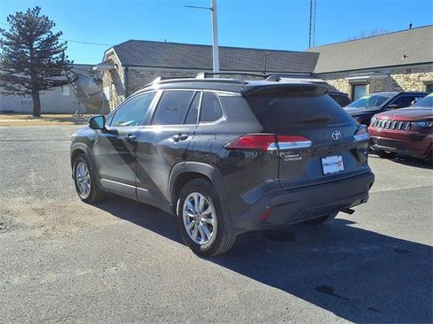 Used 2024 Toyota Corolla Cross LE image 19