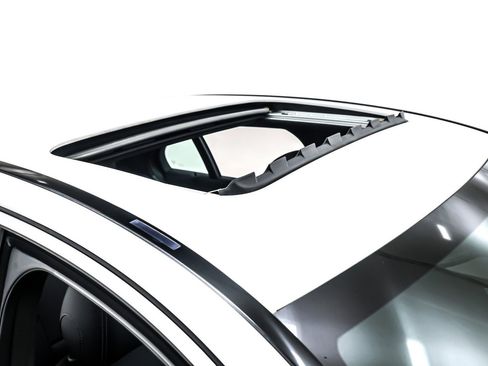 Used 2021 Mercedes-Benz C 300 Sedan image 22