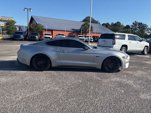 Used 2020 Ford Mustang GT RWD image 2