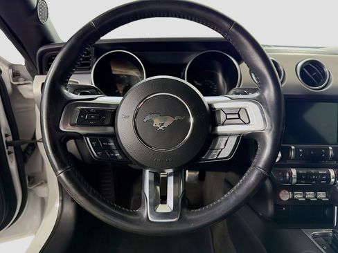 Used 2018 Ford Mustang GT Premium RWD image 13