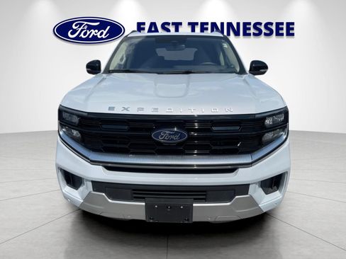 Certified 2025 Ford Expedition Platinum AWD/4WD image 9