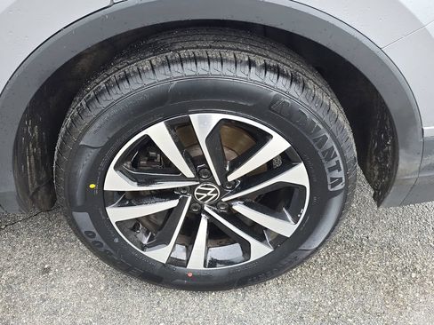 Used 2022 Volkswagen Tiguan S FWD image 28