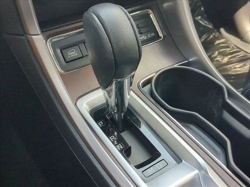 Used 2022 Subaru Ascent Touring AWD/4WD image 12