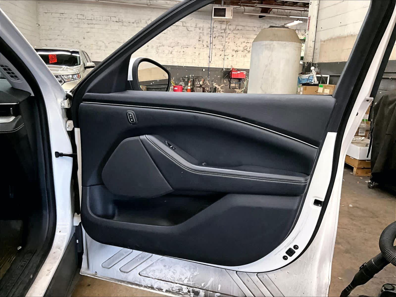 Used 2022 Ford Mustang Mach-E Select AWD/4WD image 26