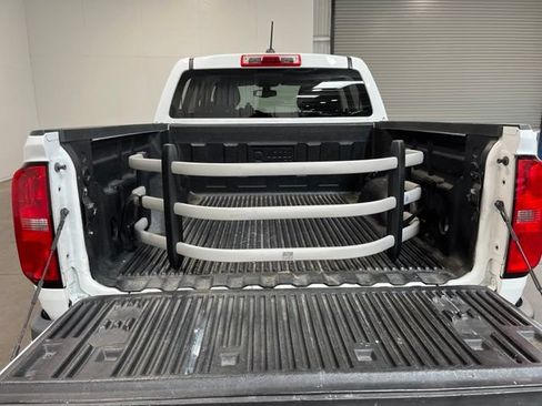 Used 2018 Chevrolet Colorado LT RWD image 16