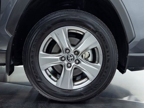 Used 2024 Toyota RAV4 XLE image 27