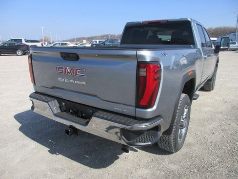 New 2026 GMC Sierra 2500 SLT image 5