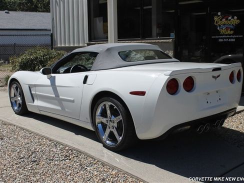 Used 2007 Chevrolet Corvette Convertible w/ Preferred Equipment Group RWD image 6