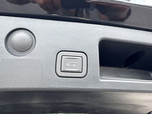 New 2026 Chevrolet Equinox ACTIV w/ Convenience Package III FWD image 20
