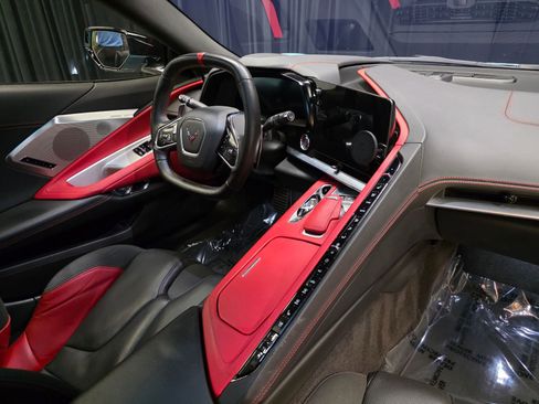 Used 2023 Chevrolet Corvette Stingray Preferred Cpe w/ Z51 Performance Package RWD image 38