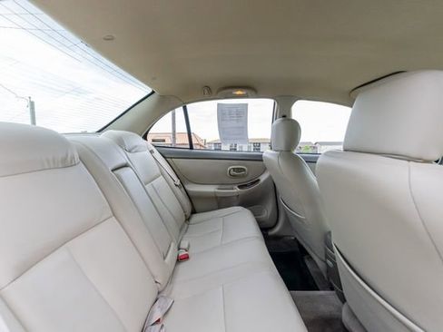 Used 1999 Oldsmobile Intrigue GLS FWD image 15