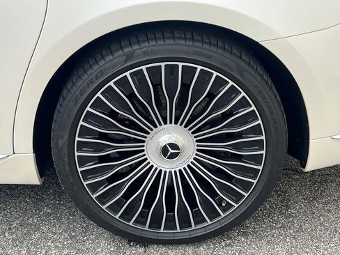 Used 2021 Mercedes-Benz Maybach S 580 4MATIC image 40