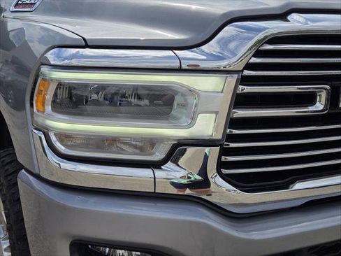 Certified 2024 RAM 2500 Laramie AWD/4WD image 3