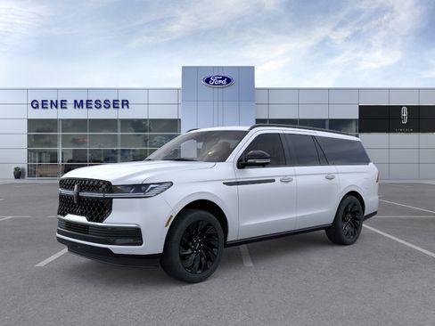 New 2026 Lincoln Navigator L Reserve AWD/4WD image 22
