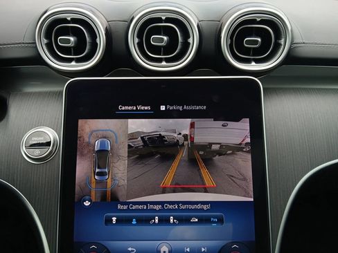 Used 2022 Mercedes-Benz C 300 Sedan image 8