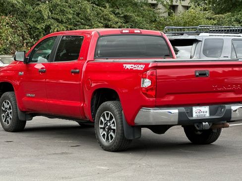 Used 2018 Toyota Tundra SR5 w/ TRD Off Road Package AWD/4WD image 6