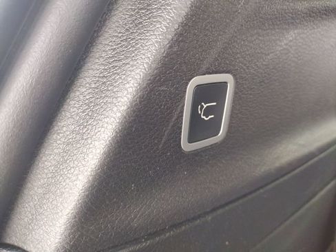 Used 2018 Chrysler Pacifica Touring Plus w/ S Appearance Package image 43