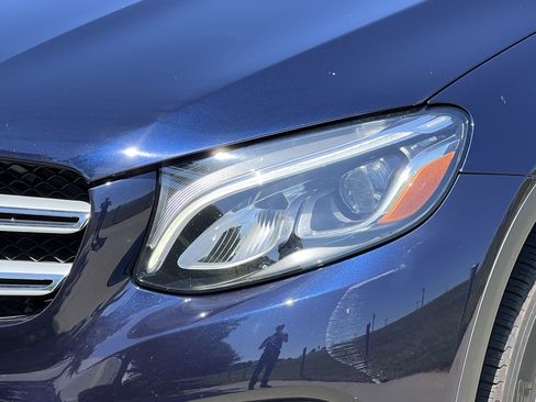 Used 2018 Mercedes-Benz GLC 300 image 7