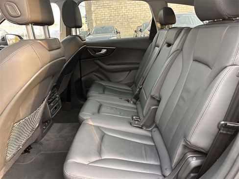 Used 2023 Audi Q7 2.0T Premium Plus w/ Premium Plus Package image 14