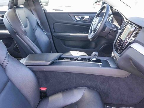 Used 2024 Volvo S60 B5 Core AWD/4WD image 17