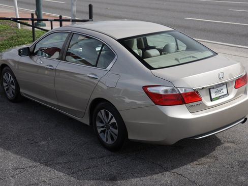 Used 2015 Honda Accord LX image 4