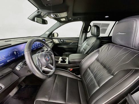 Used 2025 Buick Enclave Avenir w/ Trailering Package, 5000 lbs. AWD/4WD image 24